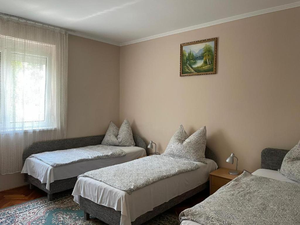 Lavender Apartment Siofok Bagian luar foto